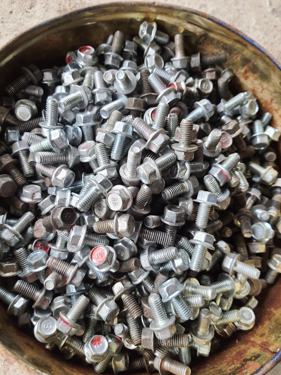 Ốc 8ly bãi dài 2 phân và 3 phân