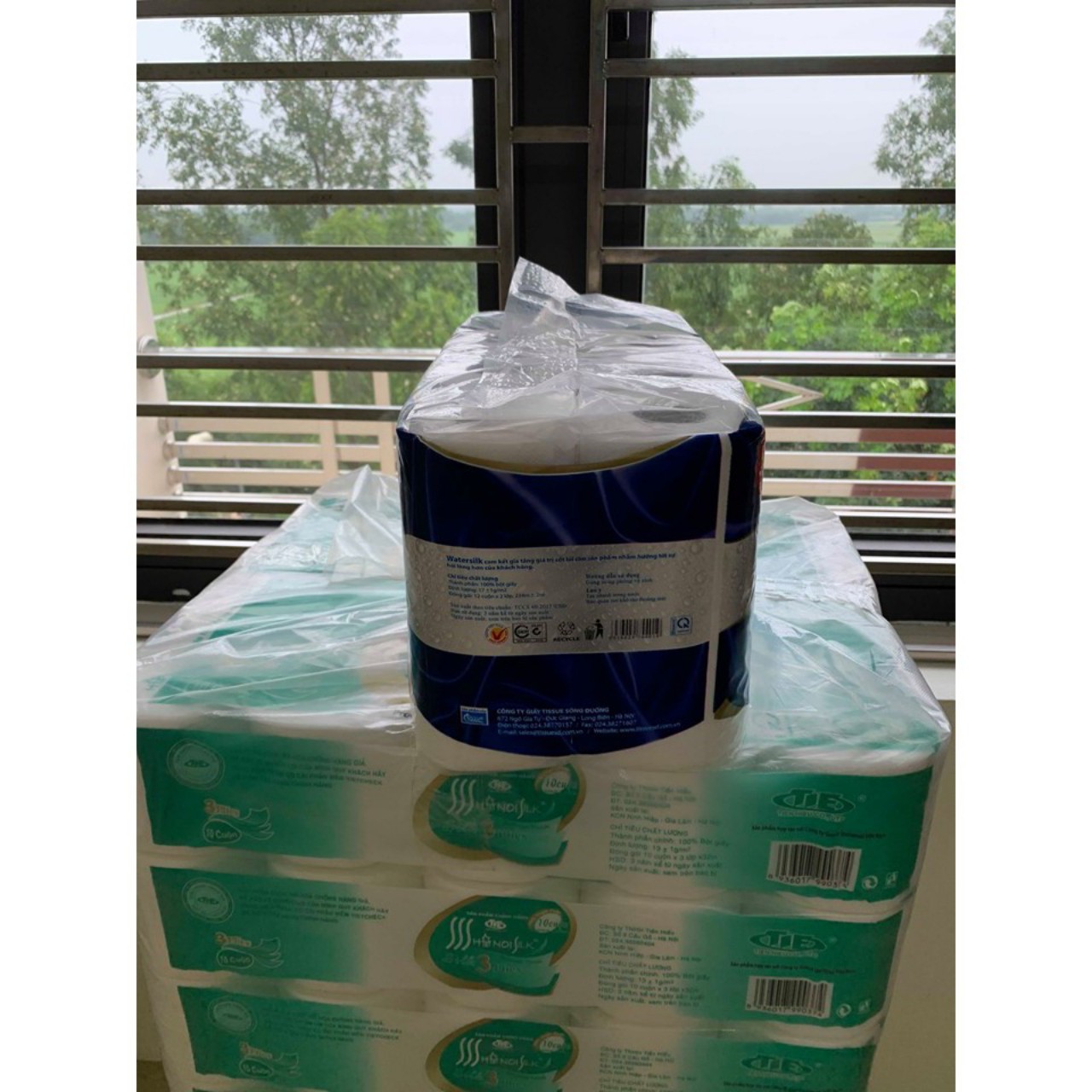 Giấy Vệ Sinh Watersilk 12 Cuộn CÓ LÕI