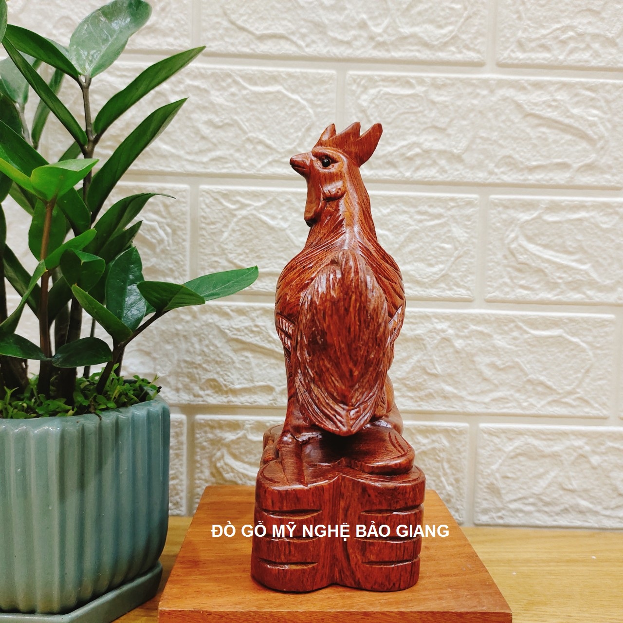 Tượng con gà gỗ hương cao 20 cm