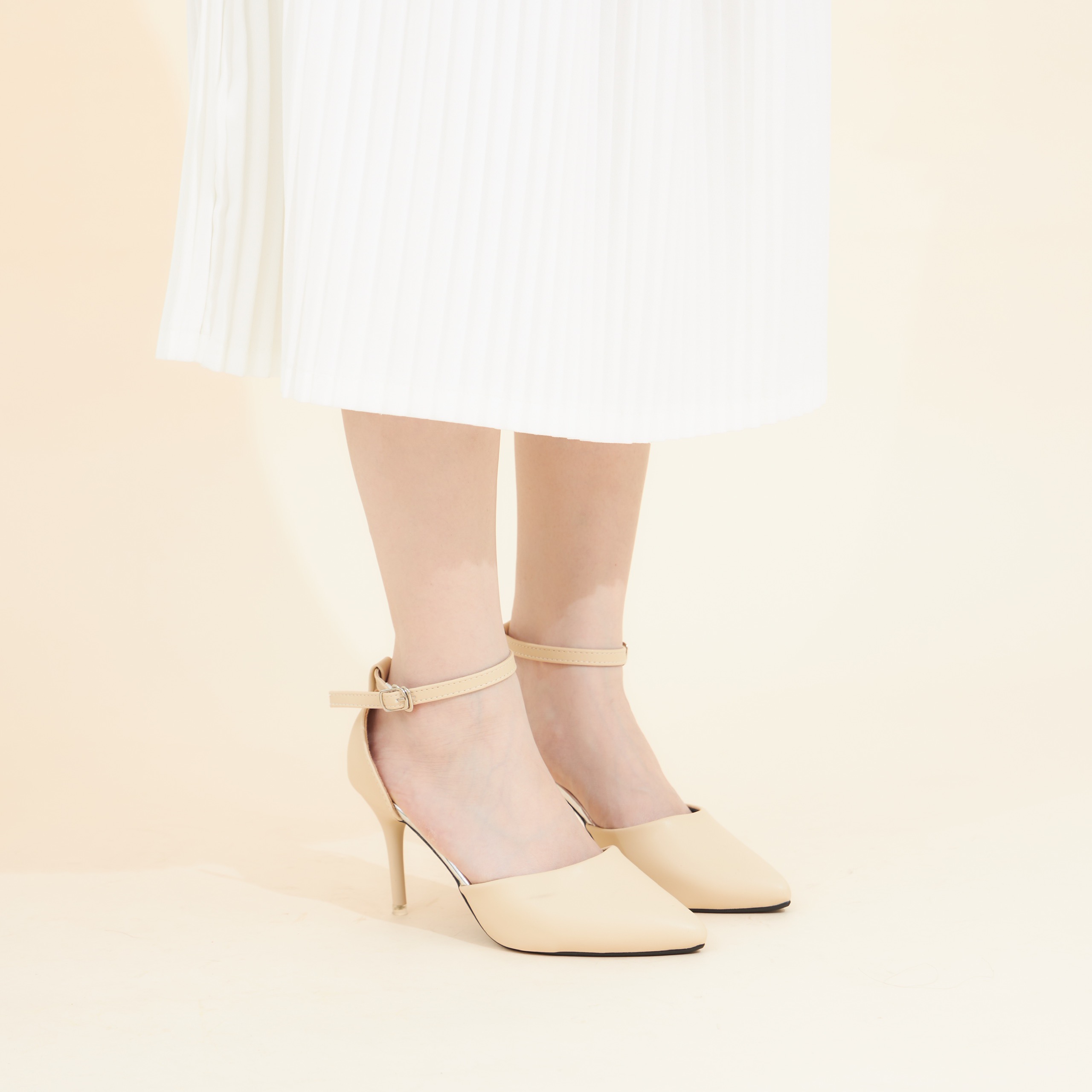 Giày MWC 3738 - Giày Sandal Cao Gót Đế Nhọn 7CM Bít Mũi