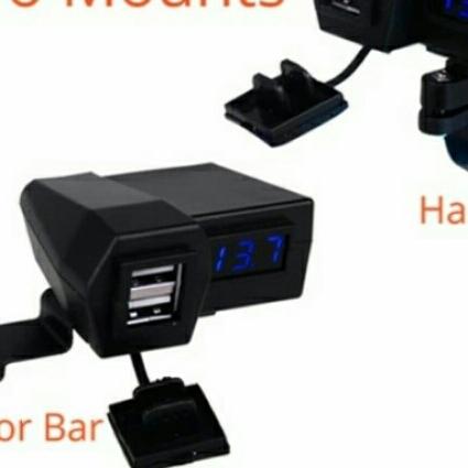 SẠC ĐIỆN THOẠI XE MÁY 2 CỔNG KÈM BÁO VON