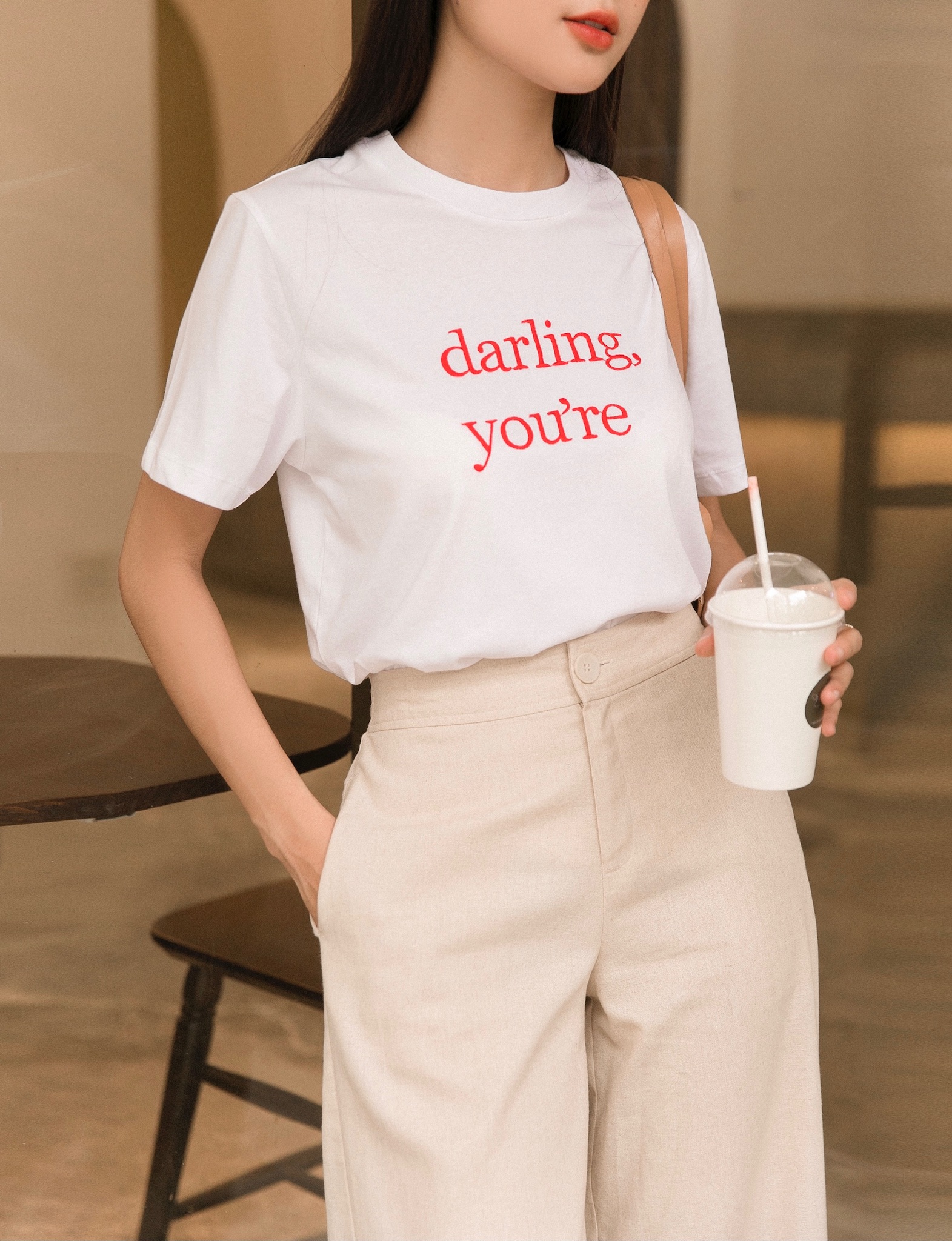 Áo thun MIEU thêu "Darling" - HM02 (Trắng)