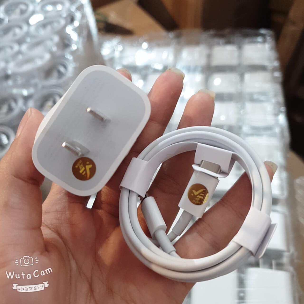 Dây sạc iphone chính hãng dùng cho iphone 11/11 pro/11 pro max/7/7 plus /8 /8 plus/ x /xs/xs max gồm củ sạc nhanh iphone
