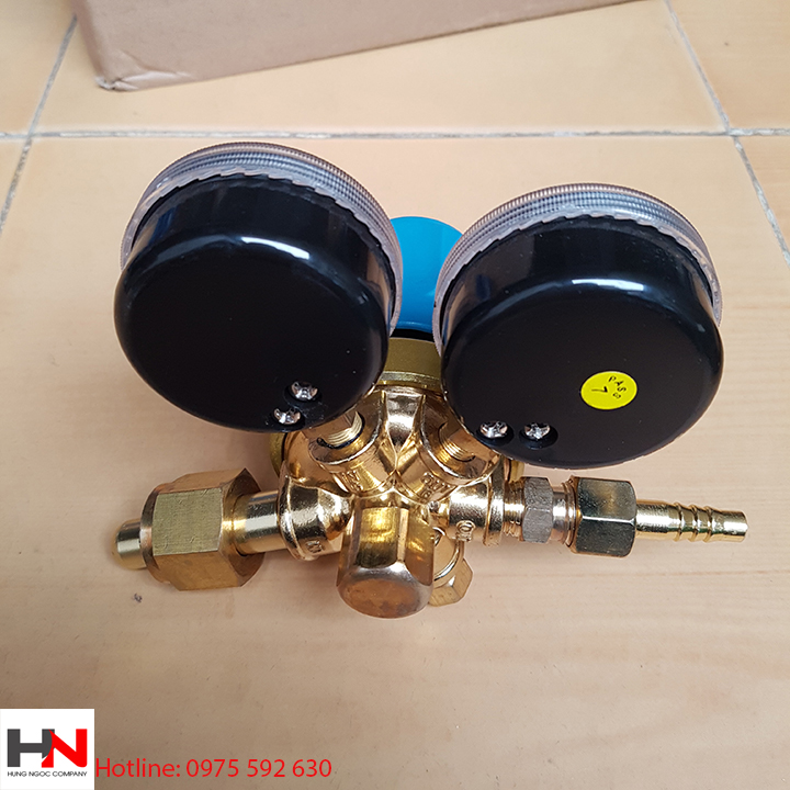 Đồng hồ giảm áp khí oxy TANAKA