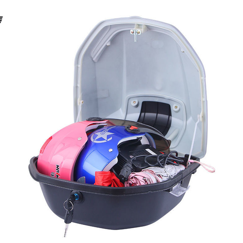 Thùng đựng đồ gắn đuôi xe máy TD06