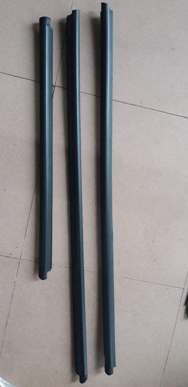 Nẹp chân kính ngoài Getz ( Giá bán 1 Chiếc ) Xịn