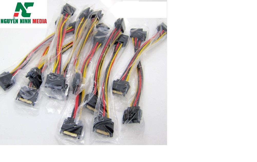 Cáp chia nguồn SATA 1 ra 2