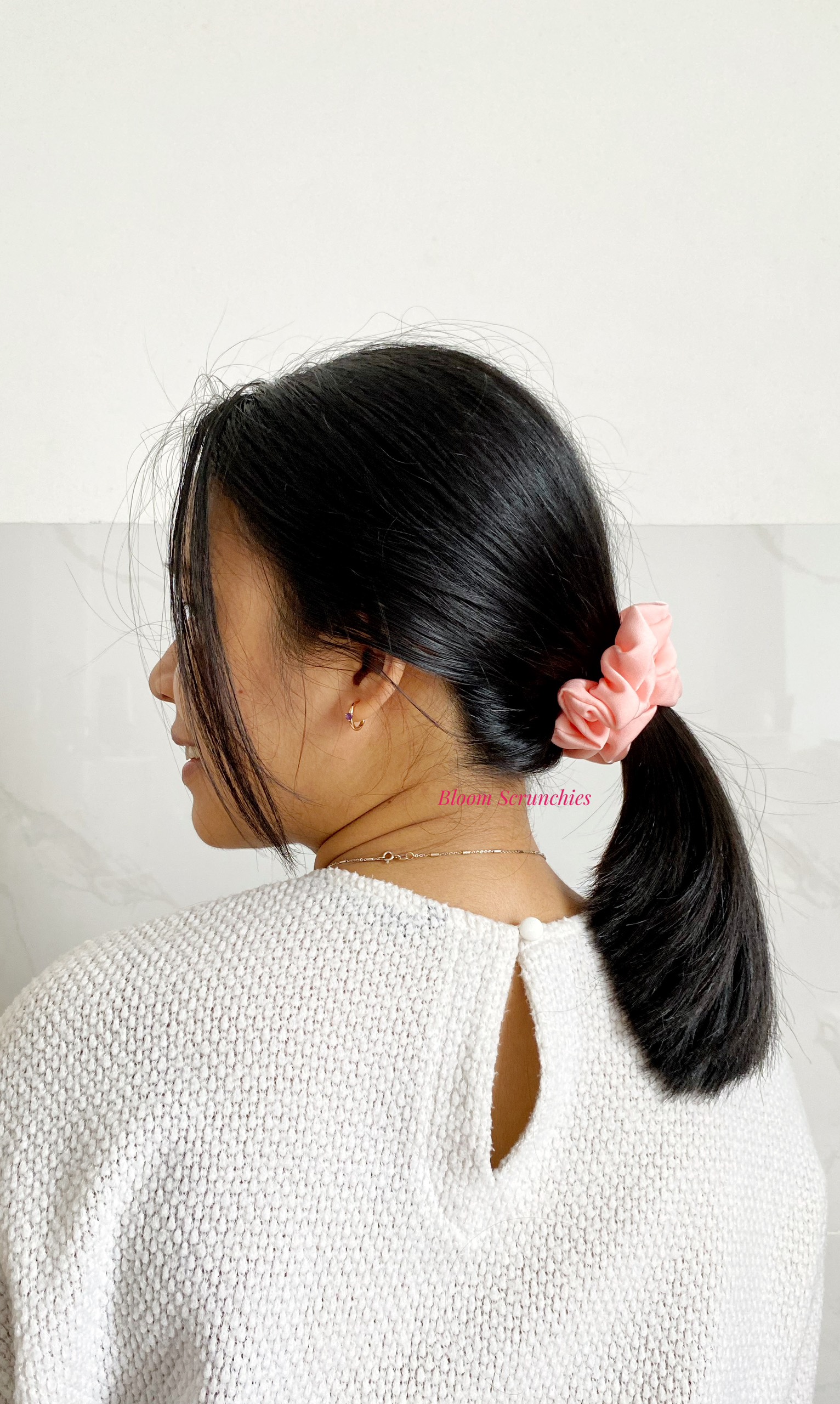 Dây cột tóc lụa ngọc trai màu hồng sáng _ Mini_Scrunchies