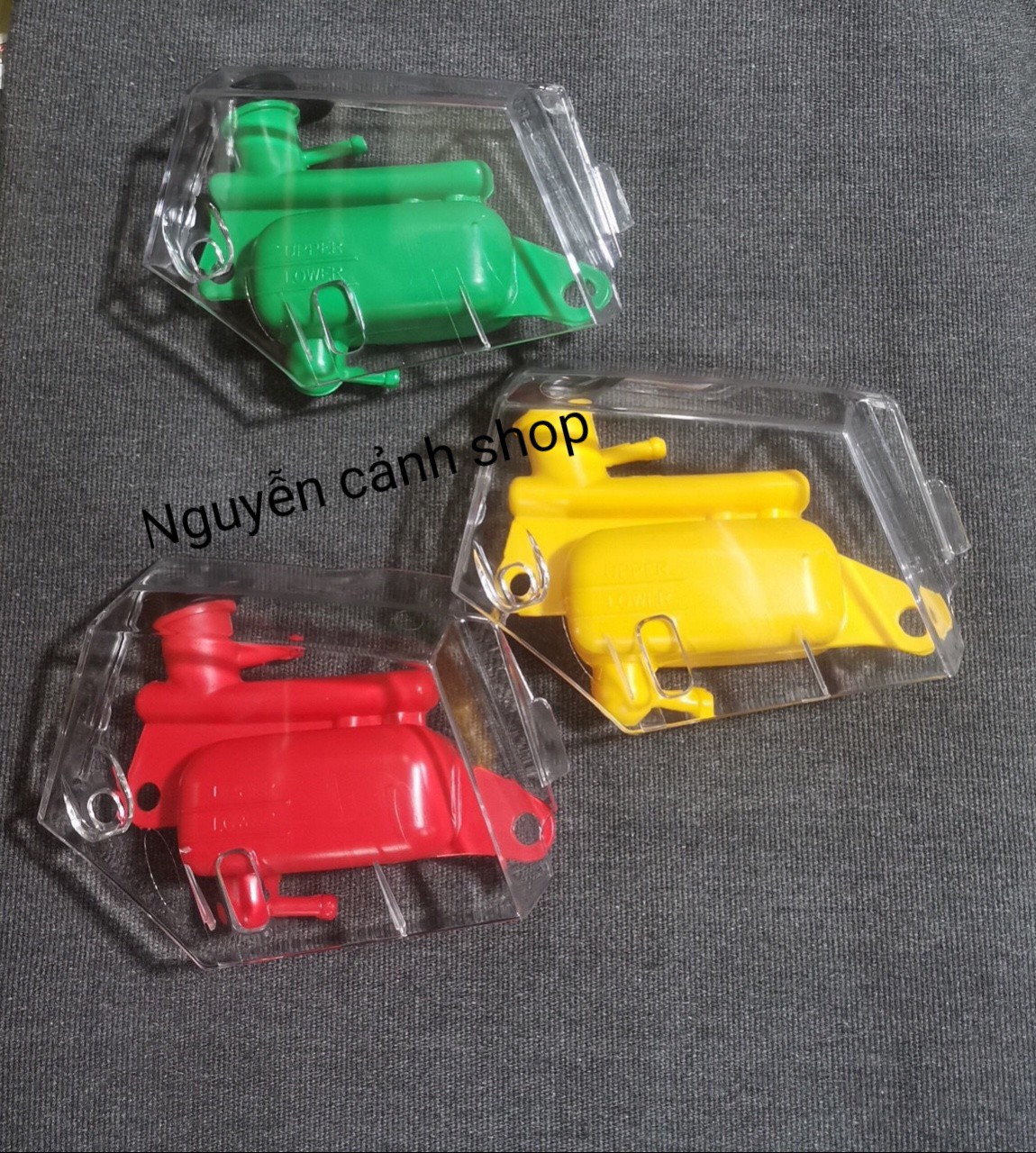 che nắp bình nước màu xe vario airblade 2 món