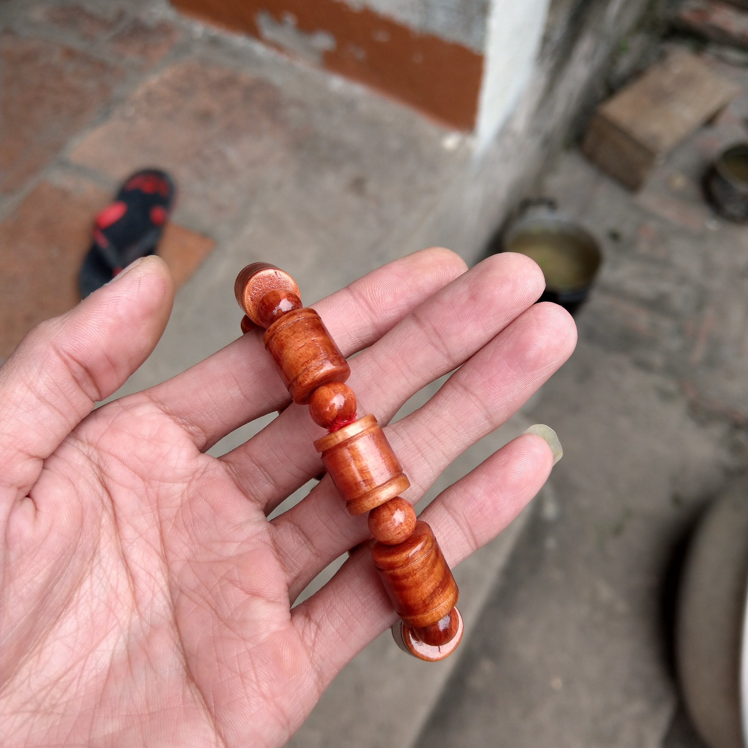 Vòng Tay Gỗ Huyết Long - Hạt Đốt Trúc - Size 10mm
