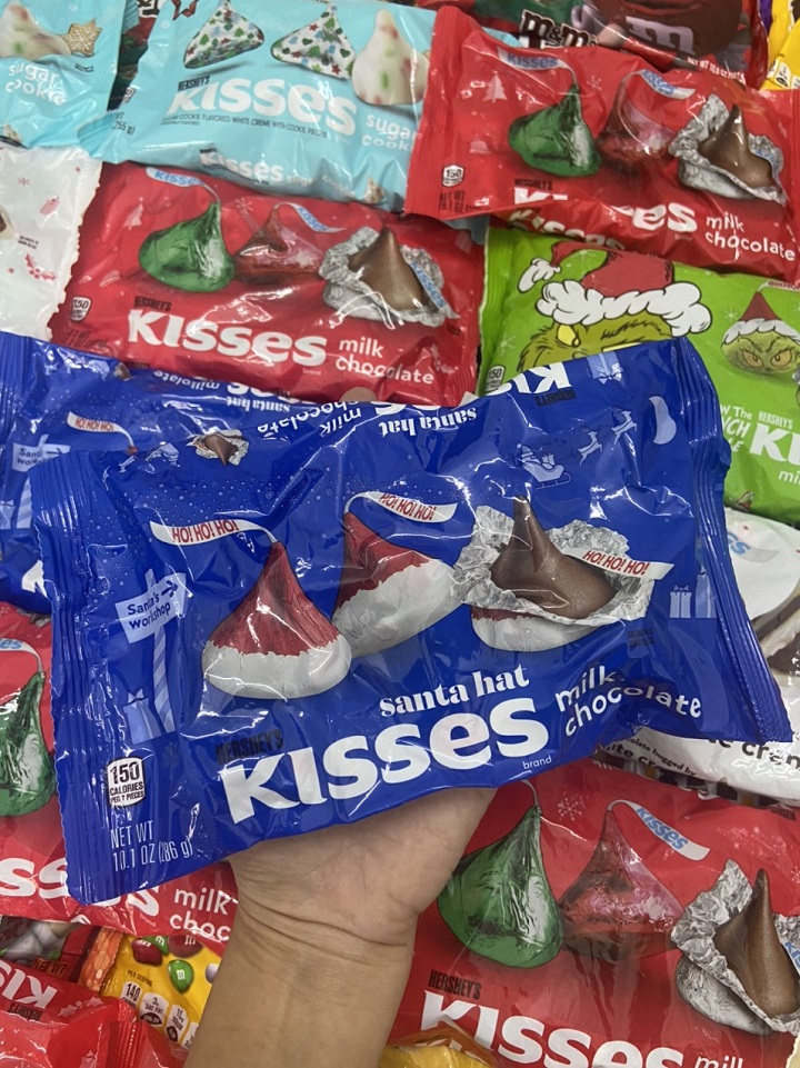Socola Hershey Kisses gói 283gr mẫu giáng sinh