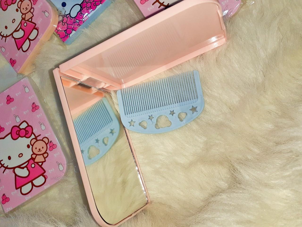 bộ gương + lược Mèo Kitty