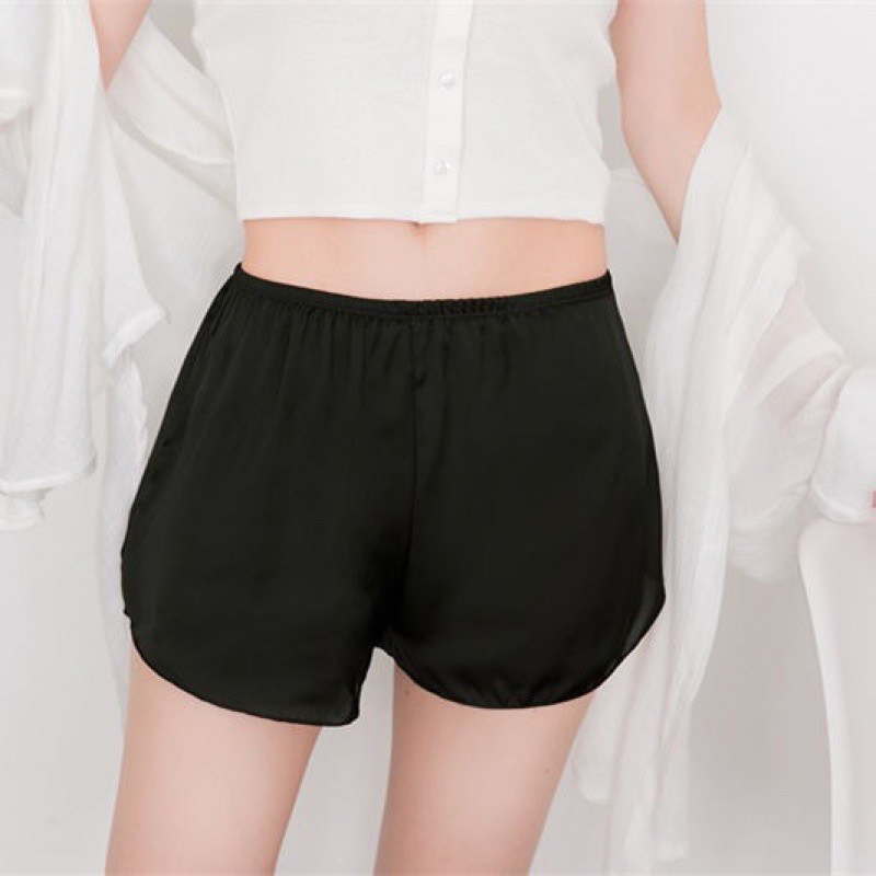 Quần Đùi (Lụa Satin) mềm mát - Mặc nhà hoặc mặc trong váy