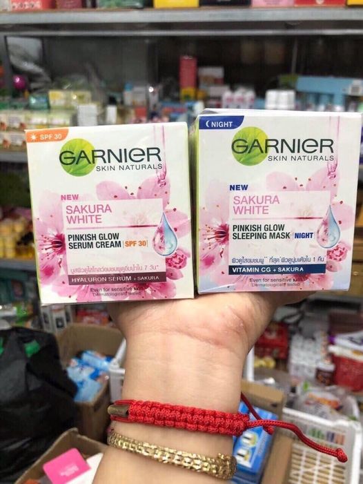 Kem Dưỡng Trắng Da Garnier Sakura White Thái Lan(ngày hoặc đêm)