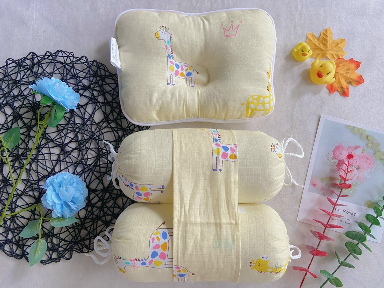 Gối chặn bông vải xô 1kg (có gối đầu)