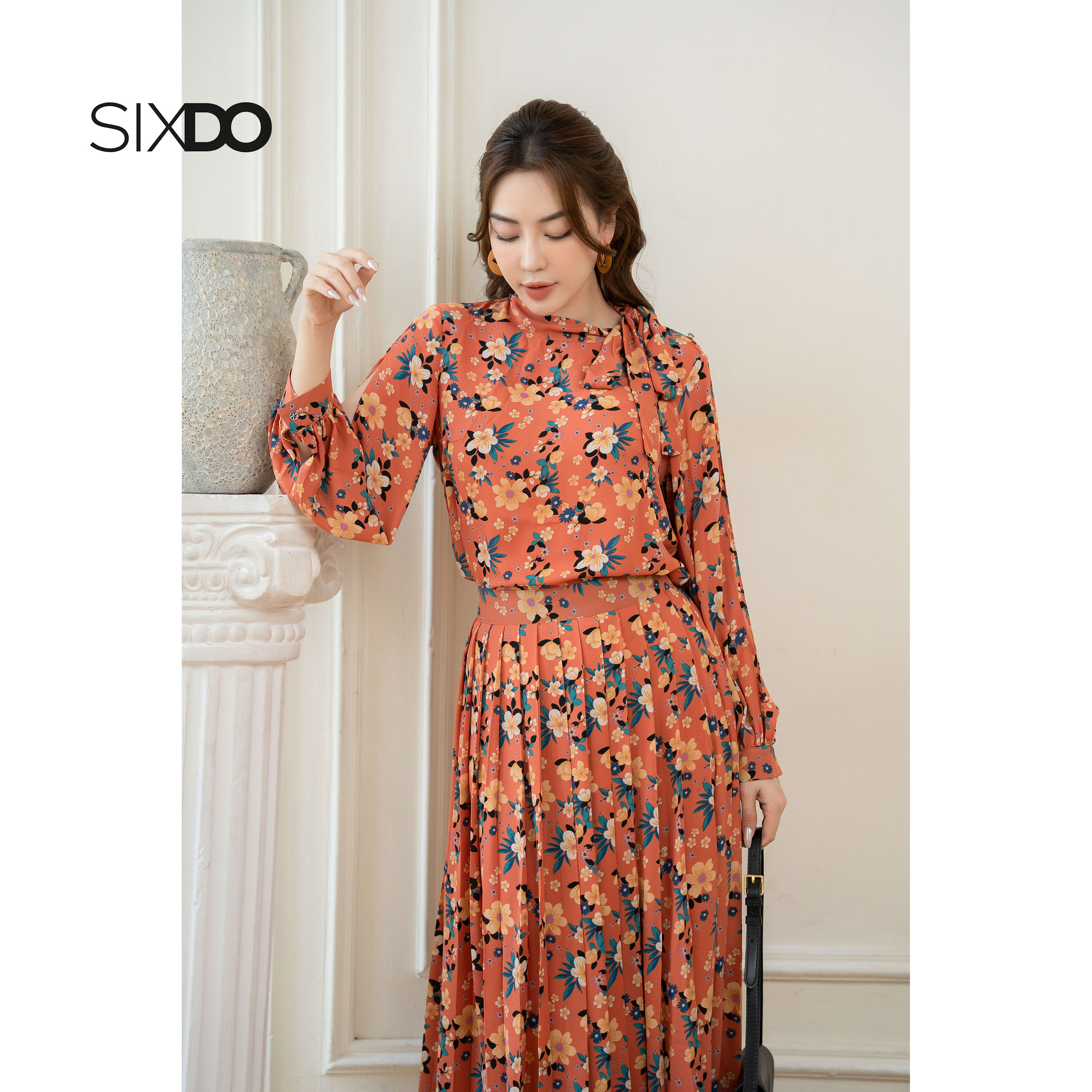 Chân váy hoa chiffon xếp ly SIXDO (Red Orange Floral Midi Chiffon Skirt)