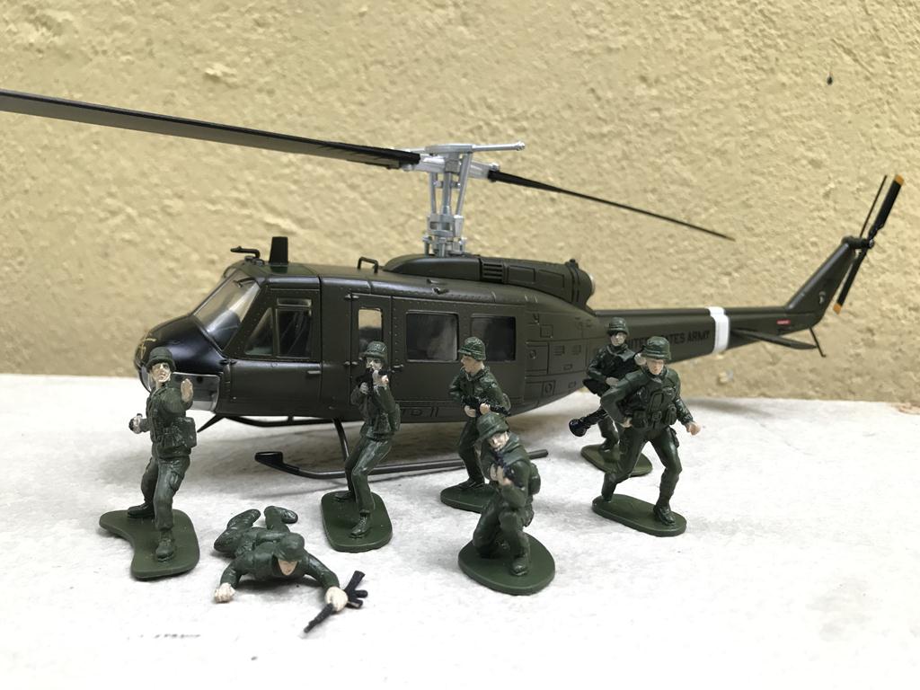 Mô hình Nhân vật người lính 1:43