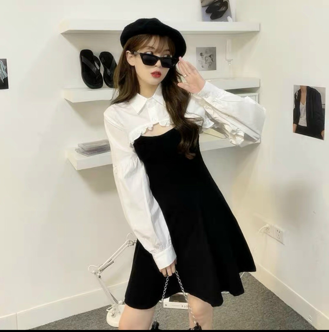 Đầm thun basic trắng đen dáng xòe phối áo croptop tay dài viền bèo