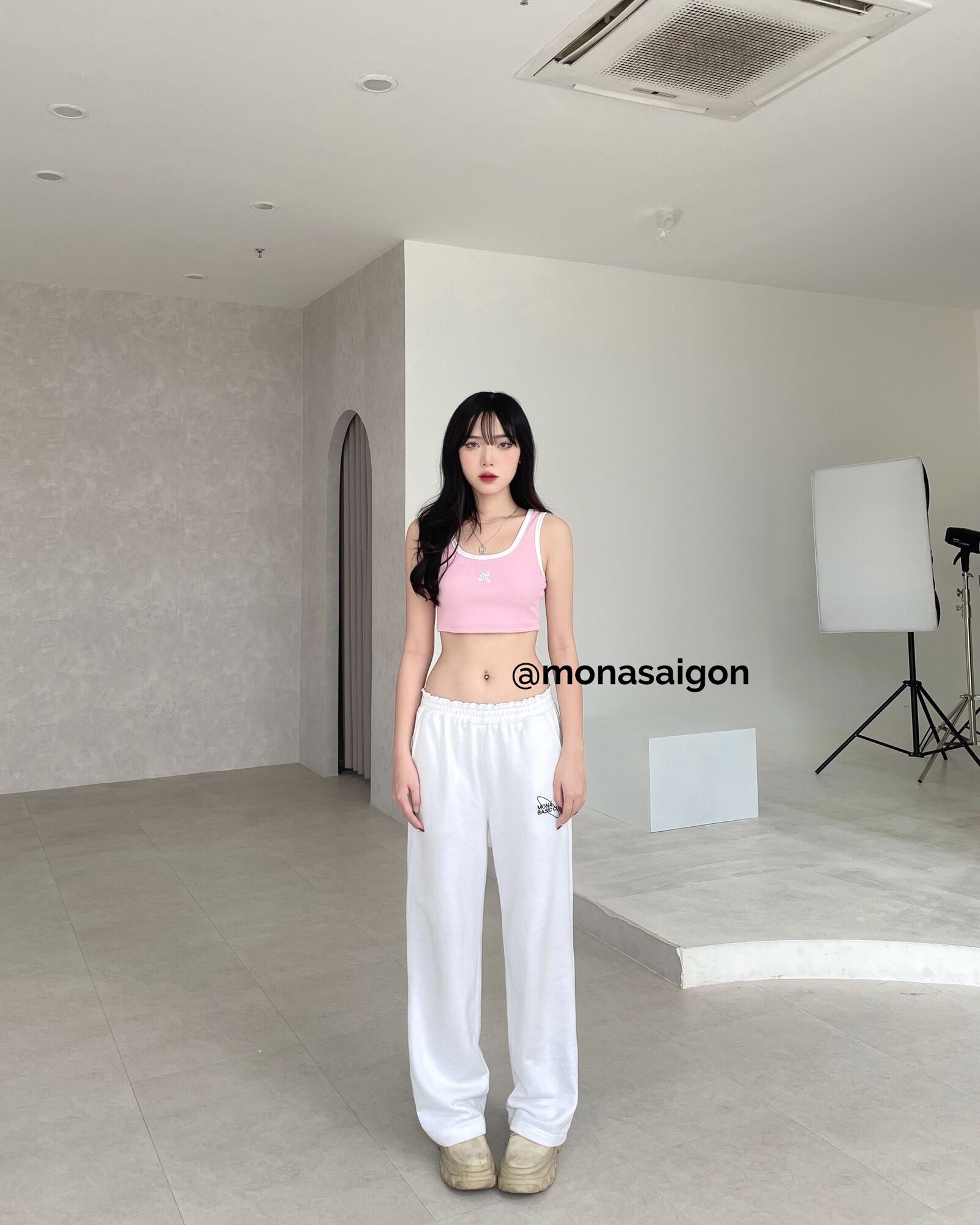 [VOUCHER 12%/149K] Áo croptop thun gân MONÁ - KABI XÁM/HỒNG NHẠT