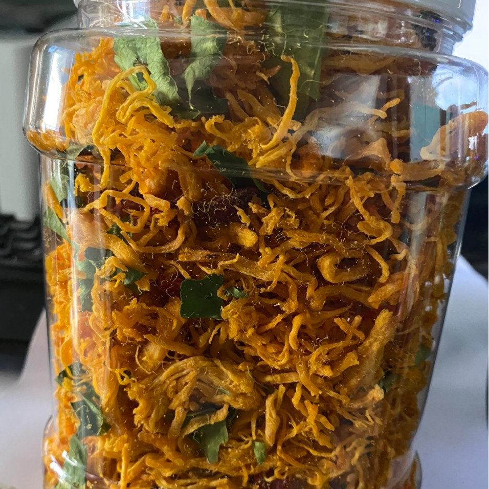 500G Khô Gà Lá Chanh Xé Cay