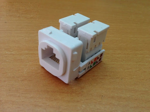 Ổ cắm, Nhân mạng, hạt mạng Sino S18