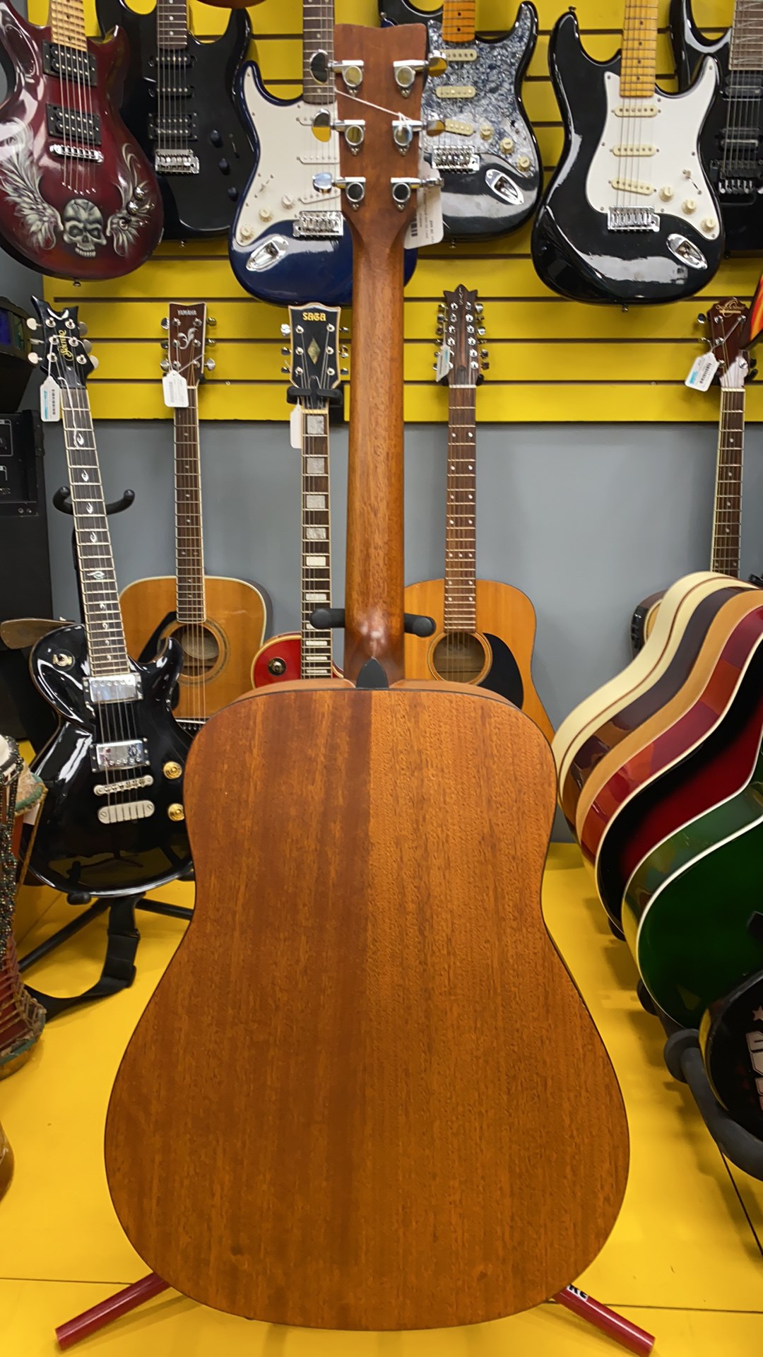 Đàn guitar acoustic Yamaha FG800M