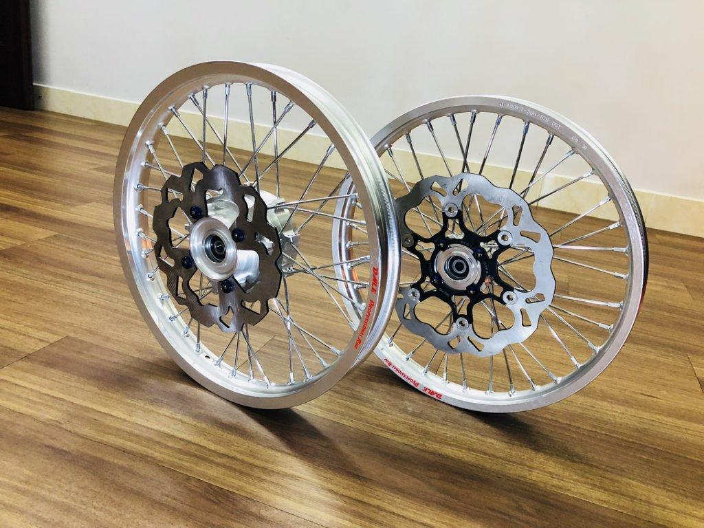 Bộ bánh căm xe máy nhập khẩu cao cấp