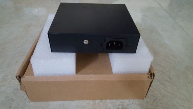 Switch poe 4 port +2 Uplink