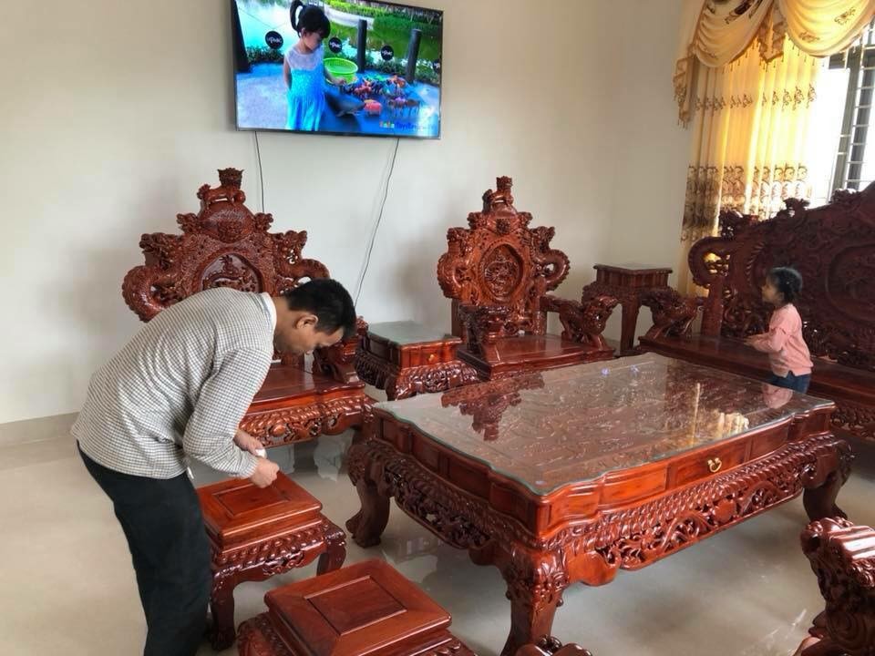 Bộ bàn ghế đẳng cấp nghê đỉnh gỗ lim