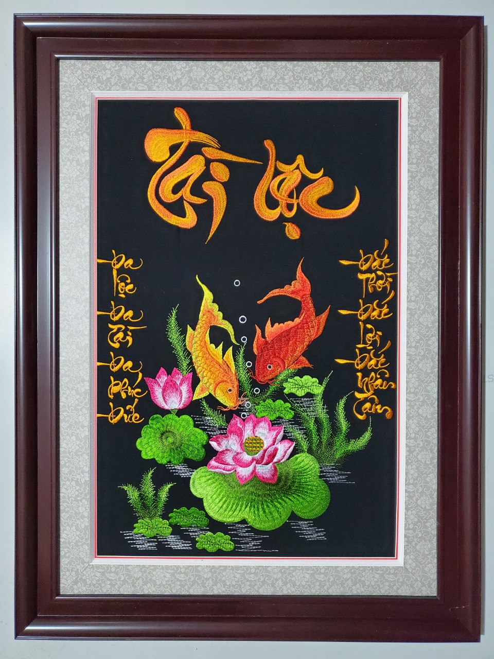 Tranh thêu thư pháp chữ tài lộc -t220
