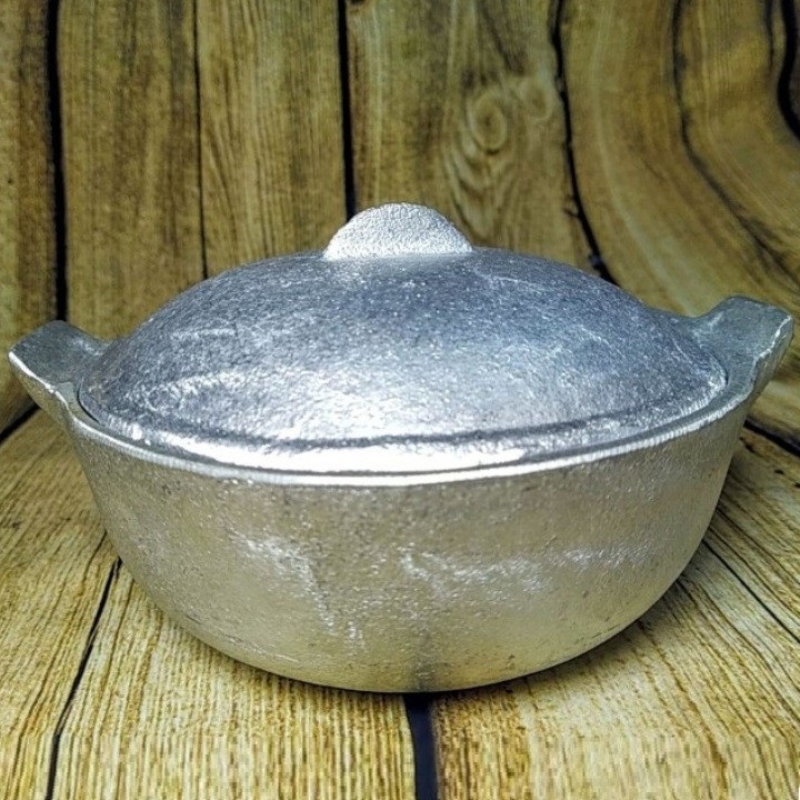 Nồi gang kho thịt cá được đúc nguyên khối, gò thủ công siêu đẹp -size 25cm dùng nấu cơm niêu, kho thịt cá thơm ngon. phù hợp gia đình nhà hàng quán ăn