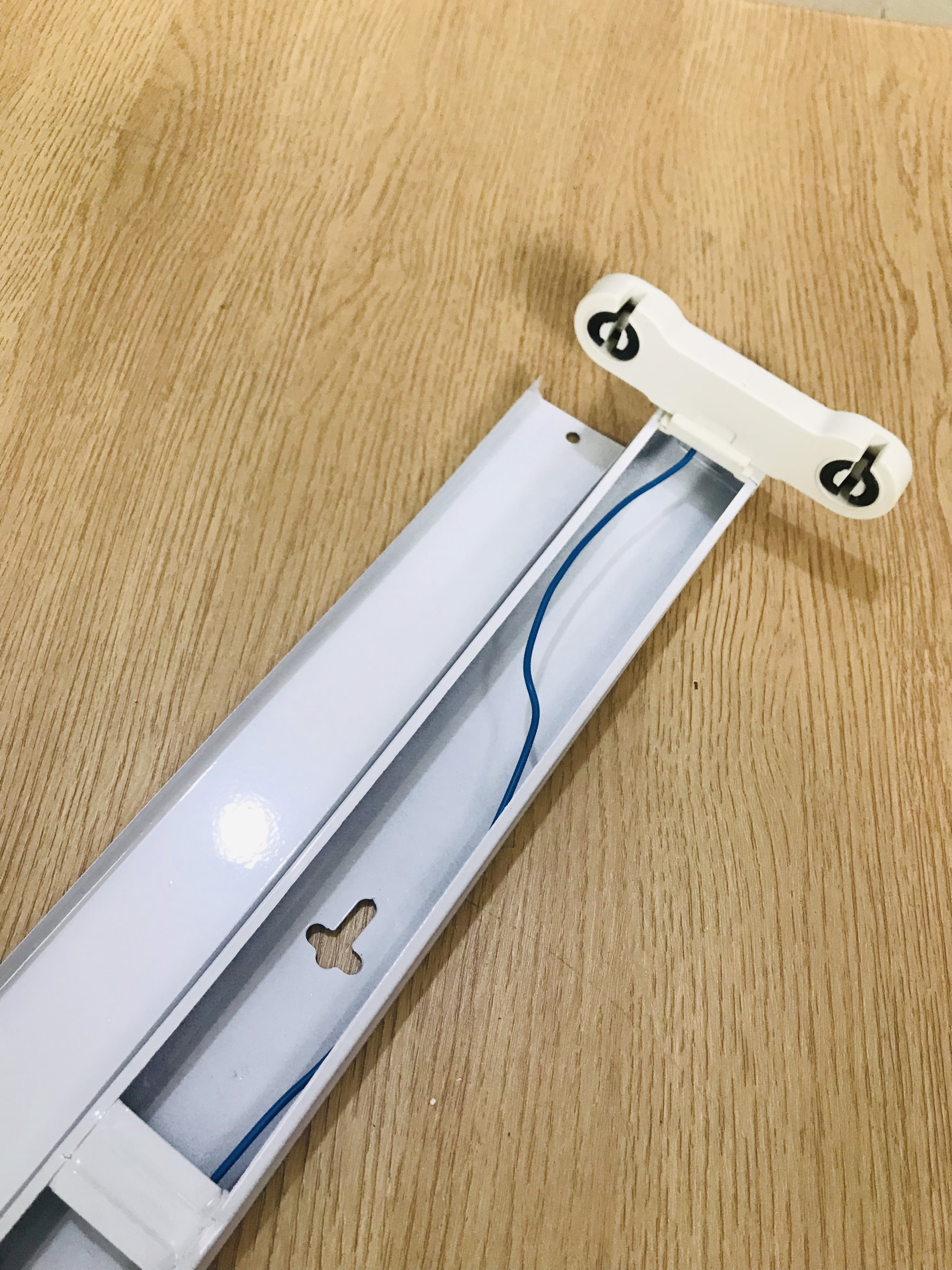 Máng đèn LED - Máng đèn LED đơn, đôi T8 1m2 - Máng đèn 1.2m