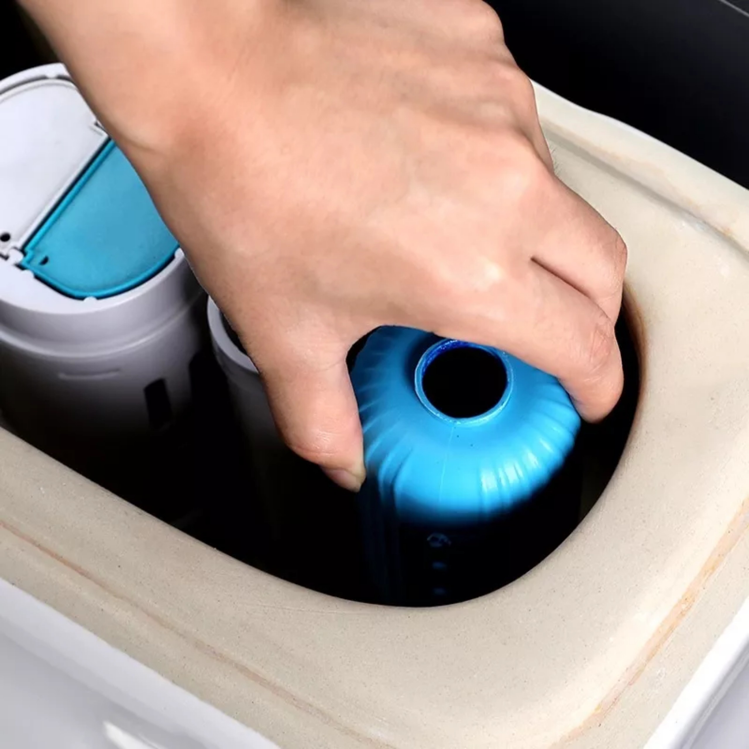 Chai thả bồn cầu, chai thả toilet