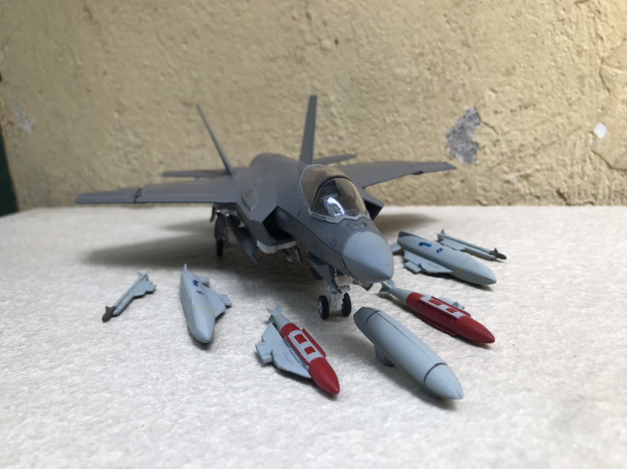 [HCM]Mô hình Máy bay F- 35C Lightning II 1:72