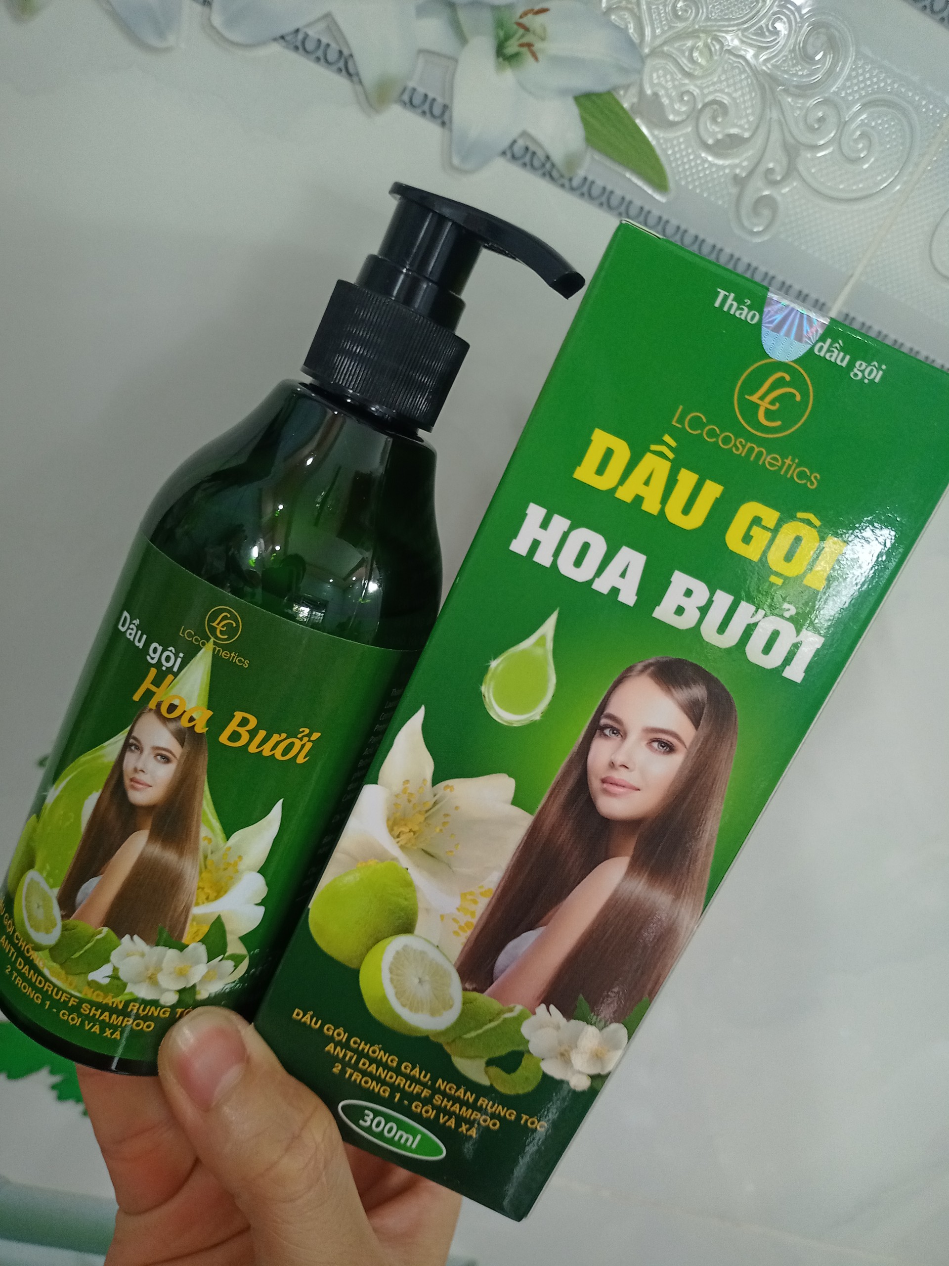 Dầu gội hoa bưởi