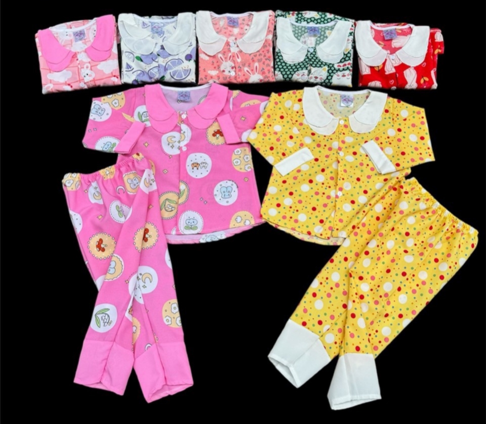 (3 bộ 3 màu  khác nhau) Combo 3 Bộ Tay Dài Cổ Sen Bé (6-10kg)