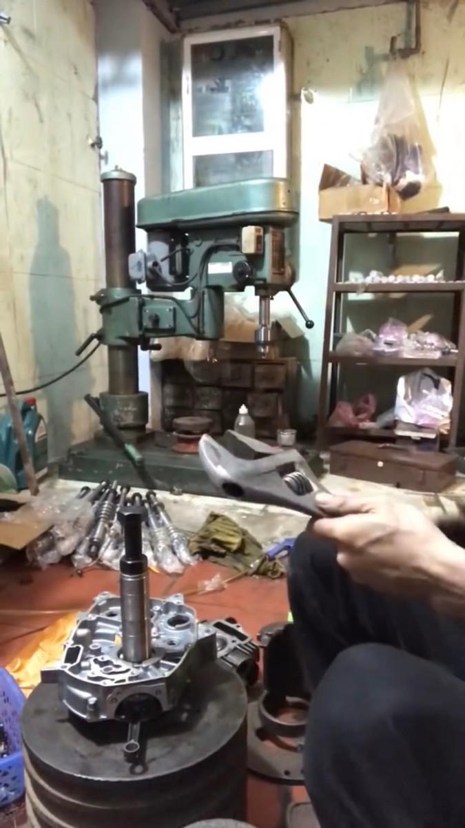 Cảo vào bi tay biên xe máy