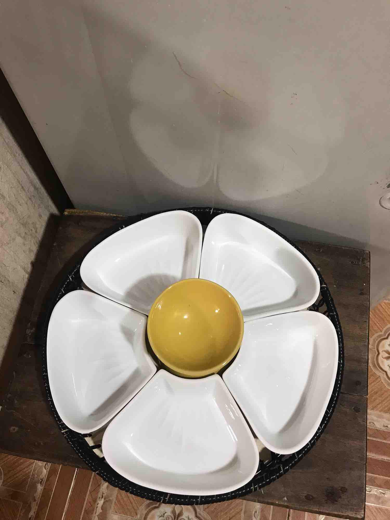 Khay lẩu kem đẹp