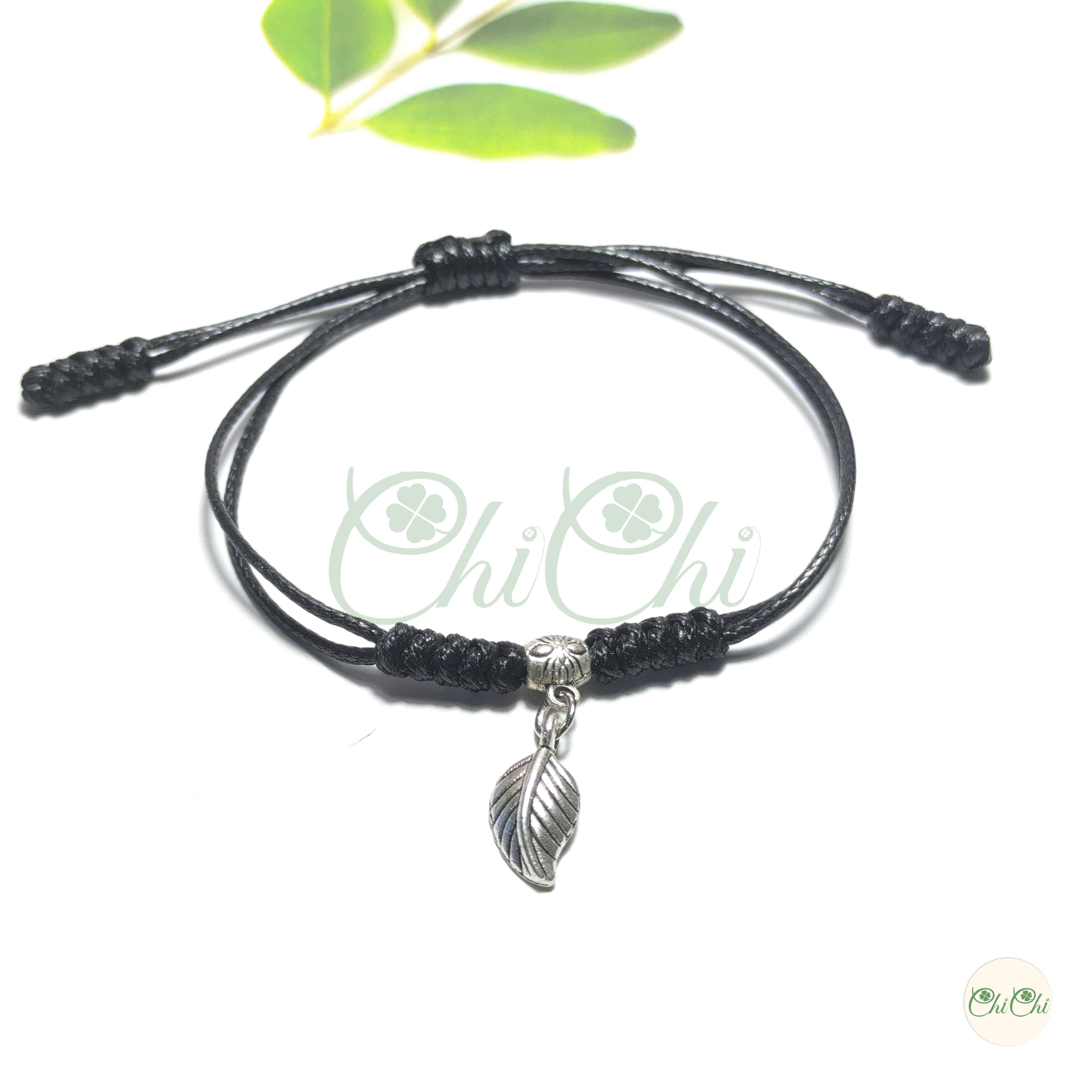 Vòng tay, lắc tay handmade mix charm cỏ 4 lá - ms089