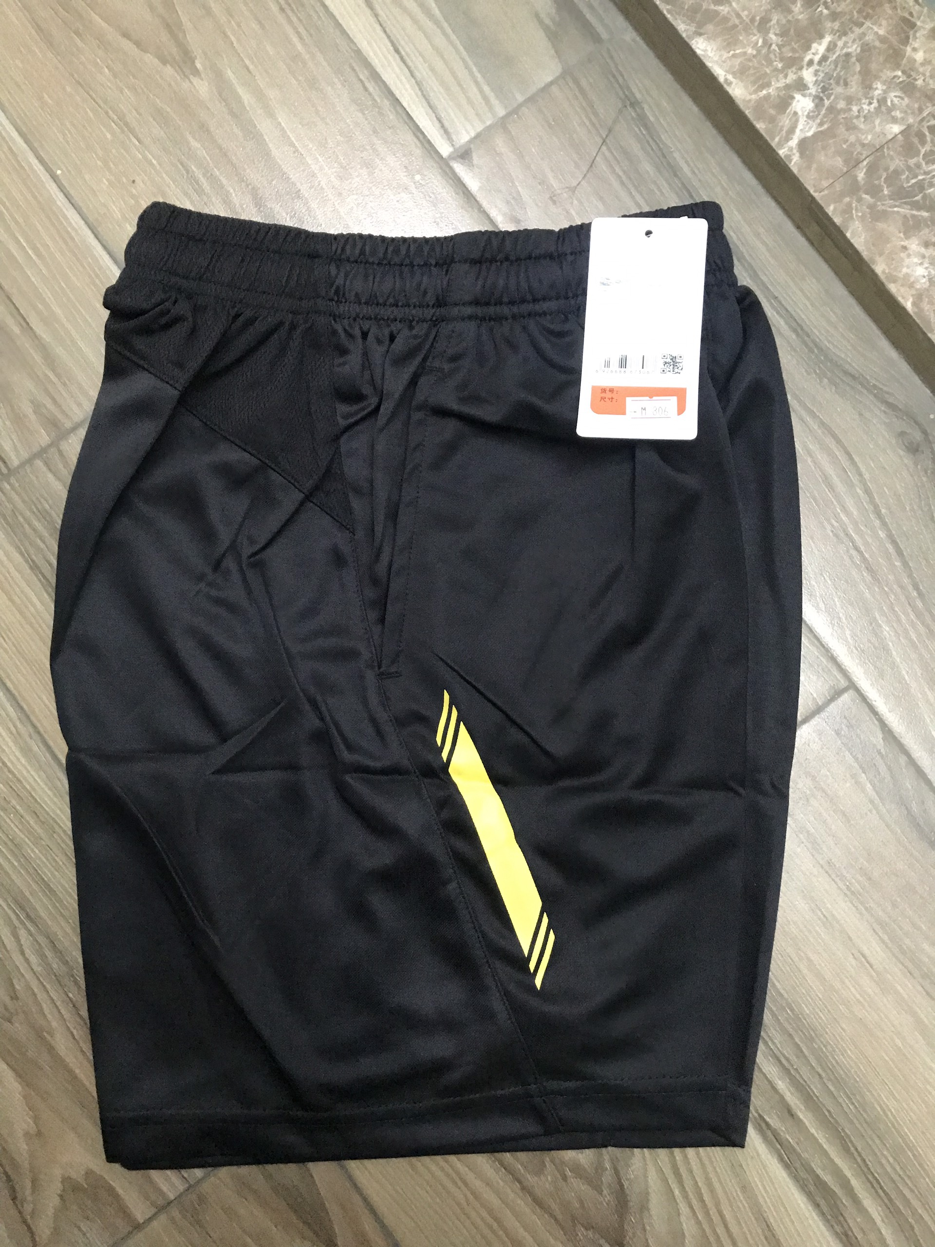 Quần cầu lông Victor 806 (vàng)