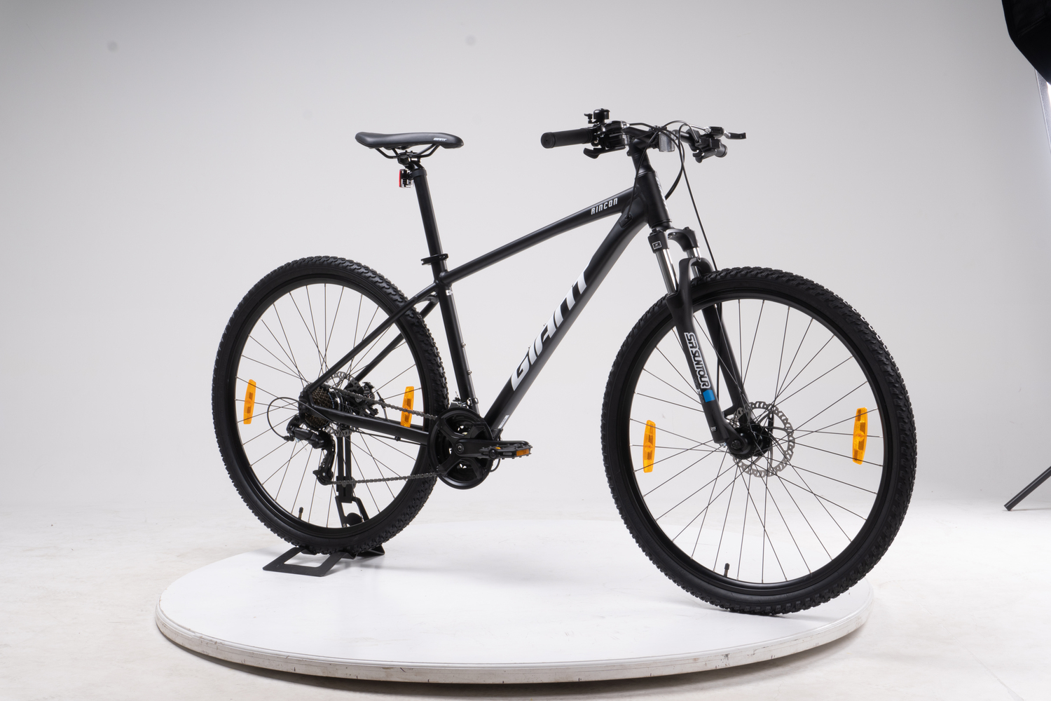 Xe đạp thể thao địa hình mtb giant rincon 2 29 – phanh đĩa, bánh 29 inches – 2022