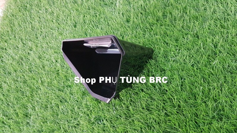 Hộp đựng đồ xe AIR BLADE 2016 - 2019 ( có 3 màu: đen, cacbon và trong)