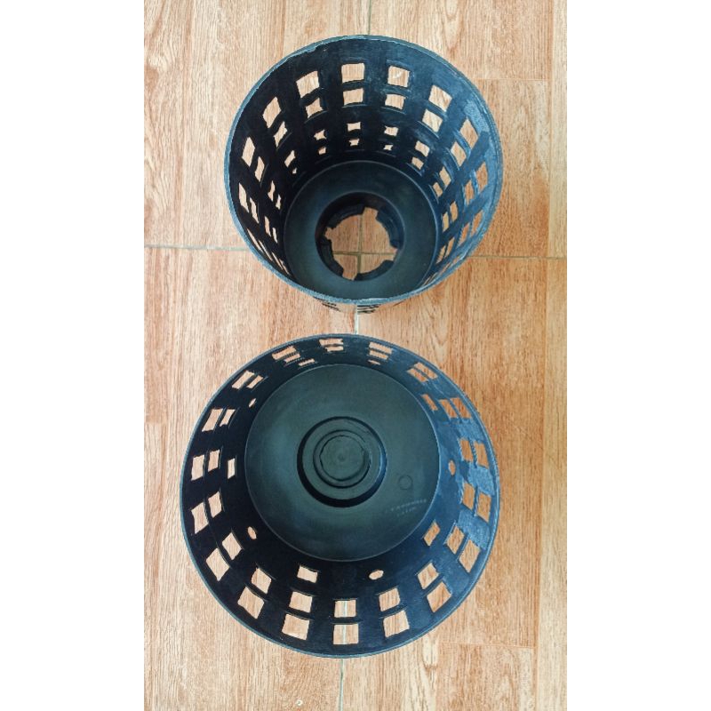 Cốt cắm hoa bằng nhựa size trung
