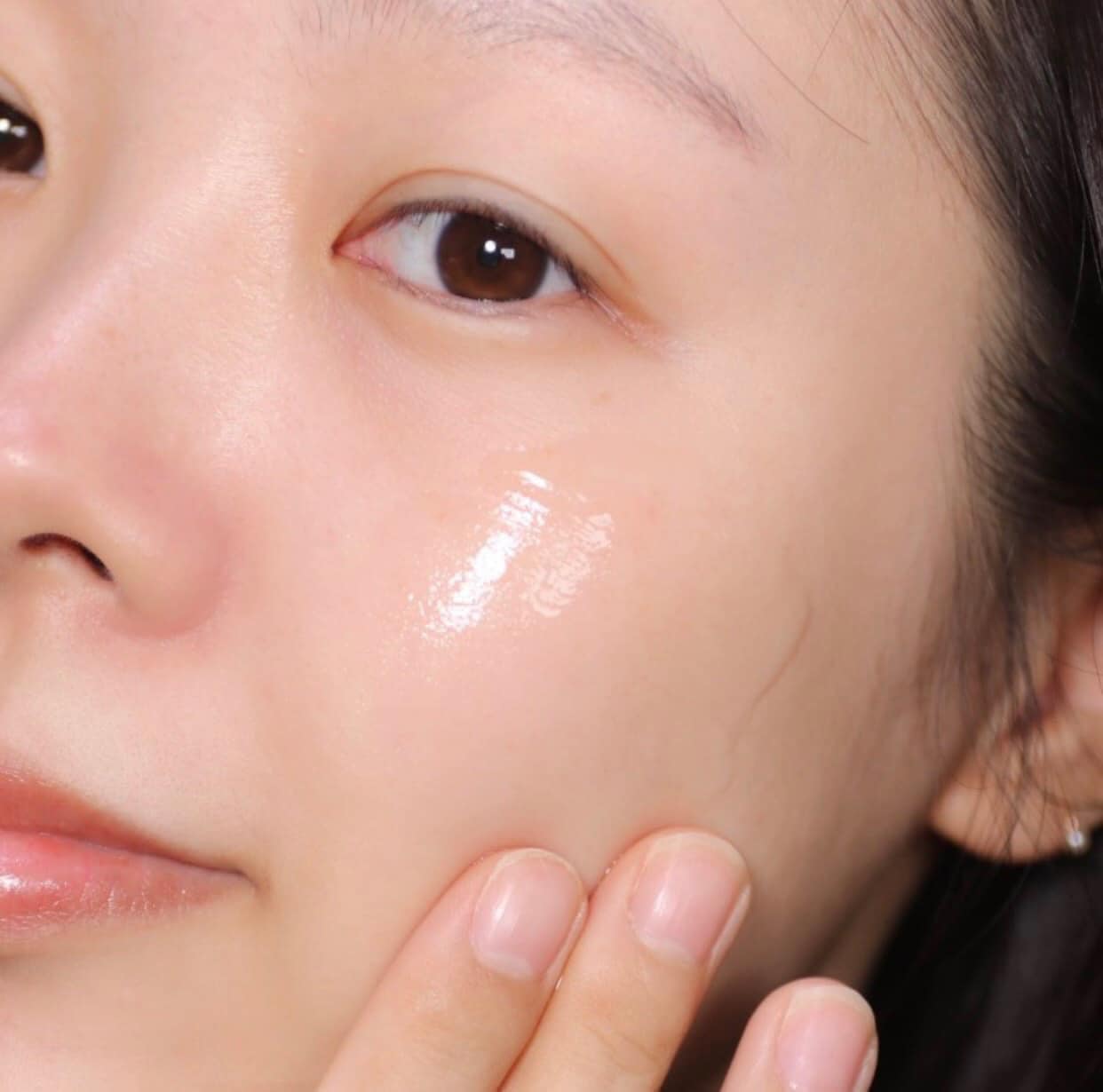 Serum HA tươi + B5 Wellage Rea Hyaluronic Blue Ampoule
