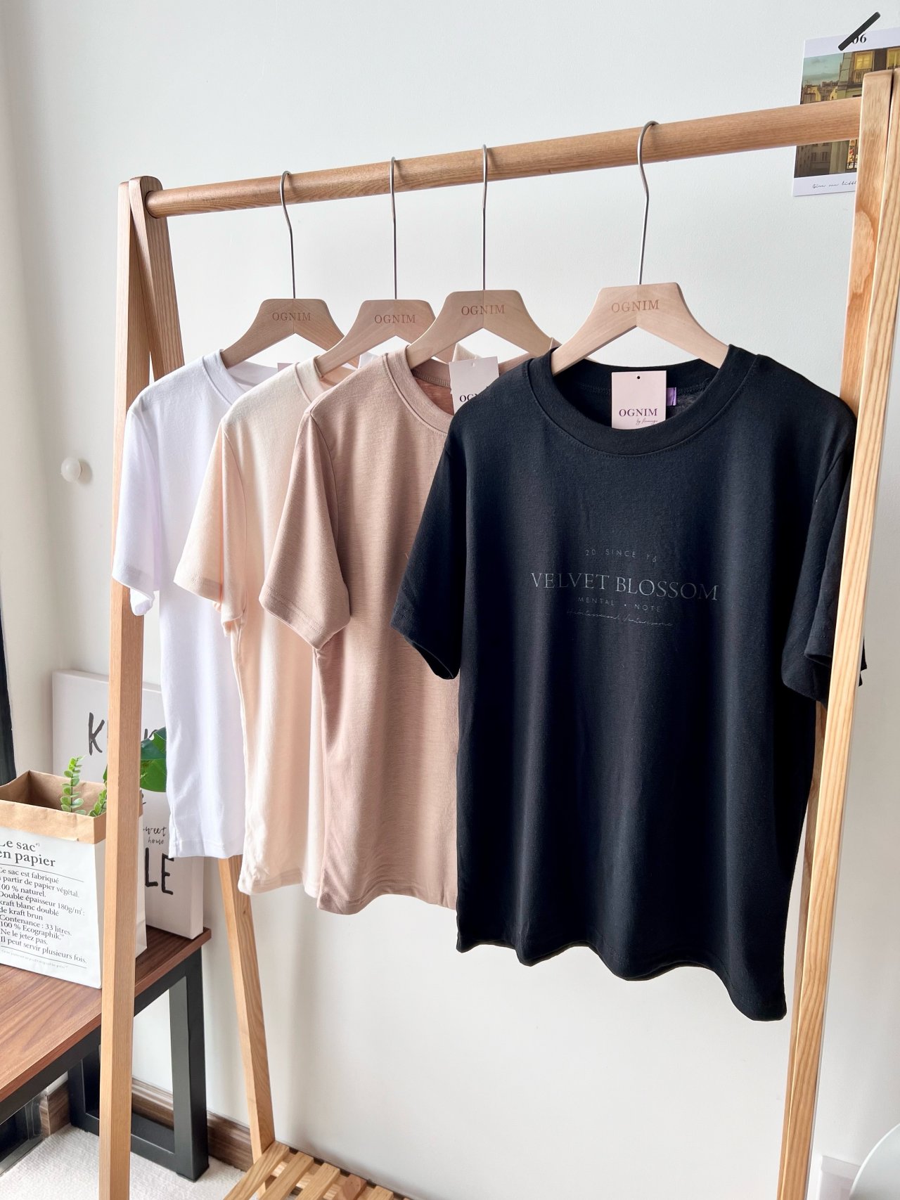 [ogniM Seoul] Áo thun mềm mại blossom phong cách Hàn Quốc (Made in Korea)