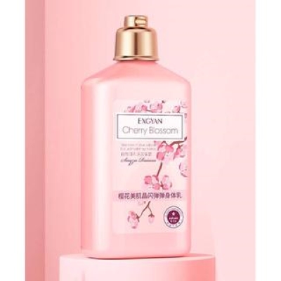 Sữa dưỡng thể hương hoa Anh Đào 260ml