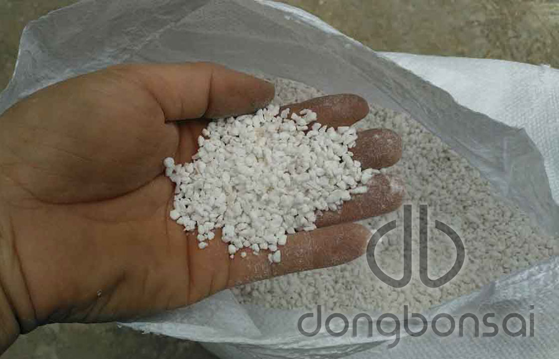Đá perlite- Đá trân châu- Sỏi nhẹ size 3-5mm túi 1 lít