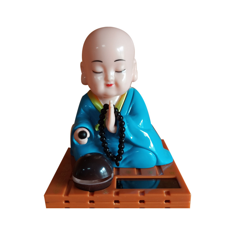 Tượng Thầy Chùa Gõ Mỏ Tụng Kinh May Mắn