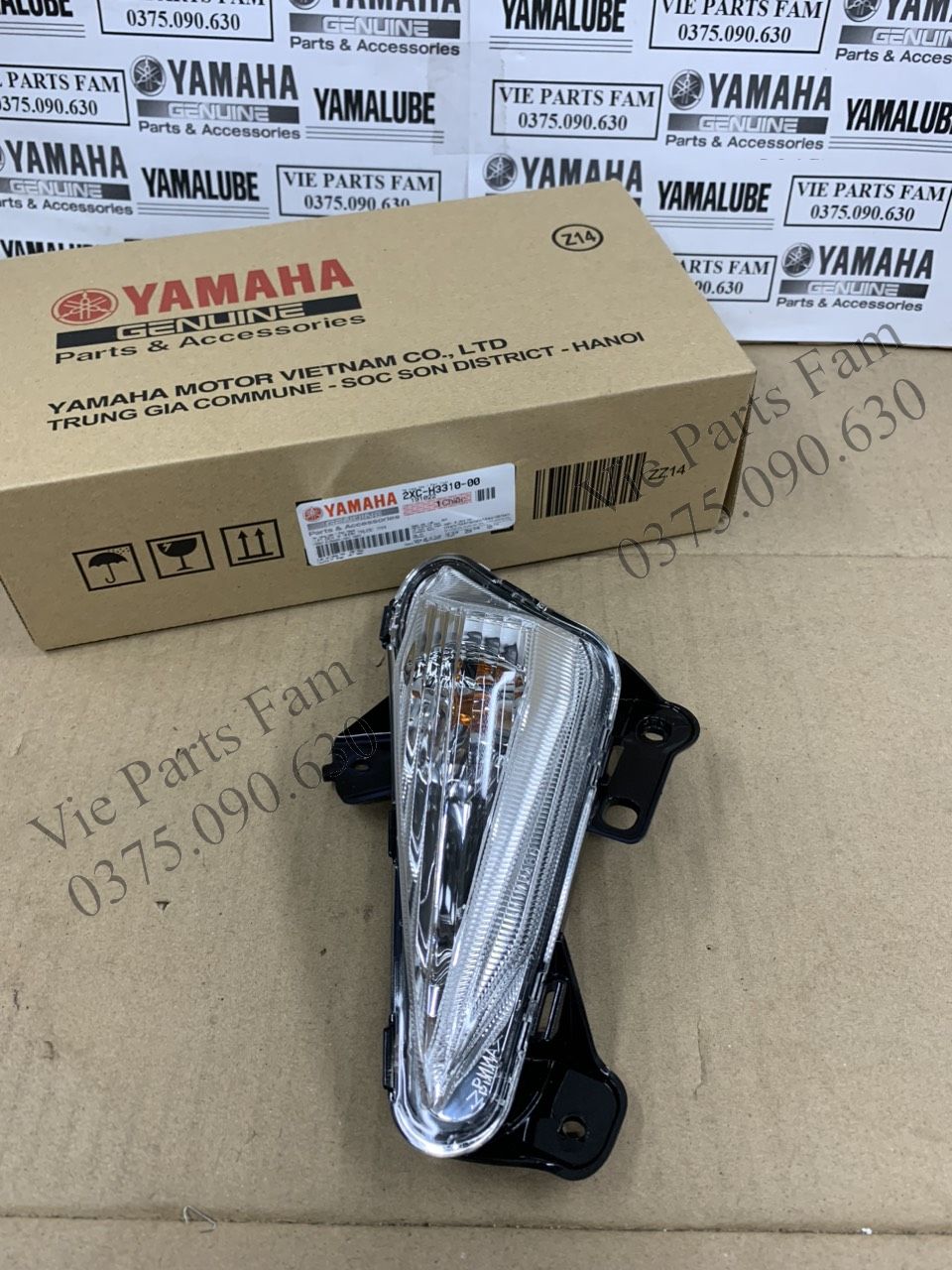 Xi nhan trước trái hoặc phải Nouvo 6, hàng din Yamaha mới 100%