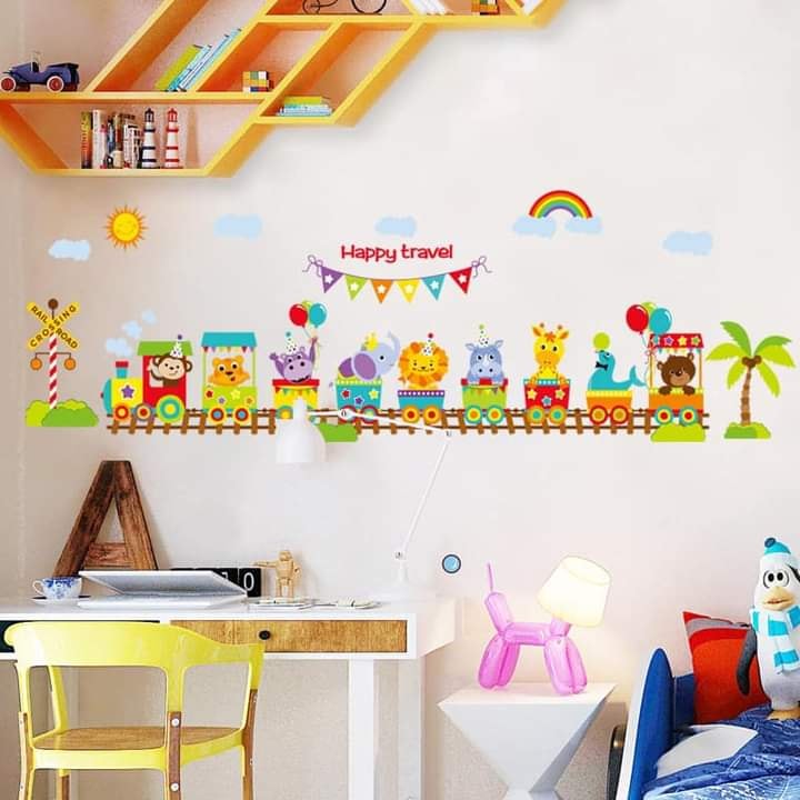 [HCM]Decal dán tường đoàn tàu thú
